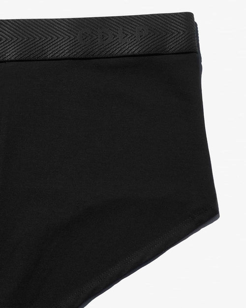 Herringbone waistband with debossed logo