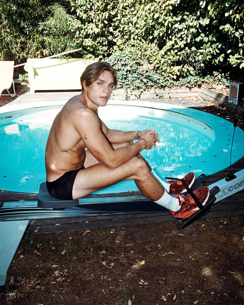 Melker working out by the pool Performance Y-Brief in Black